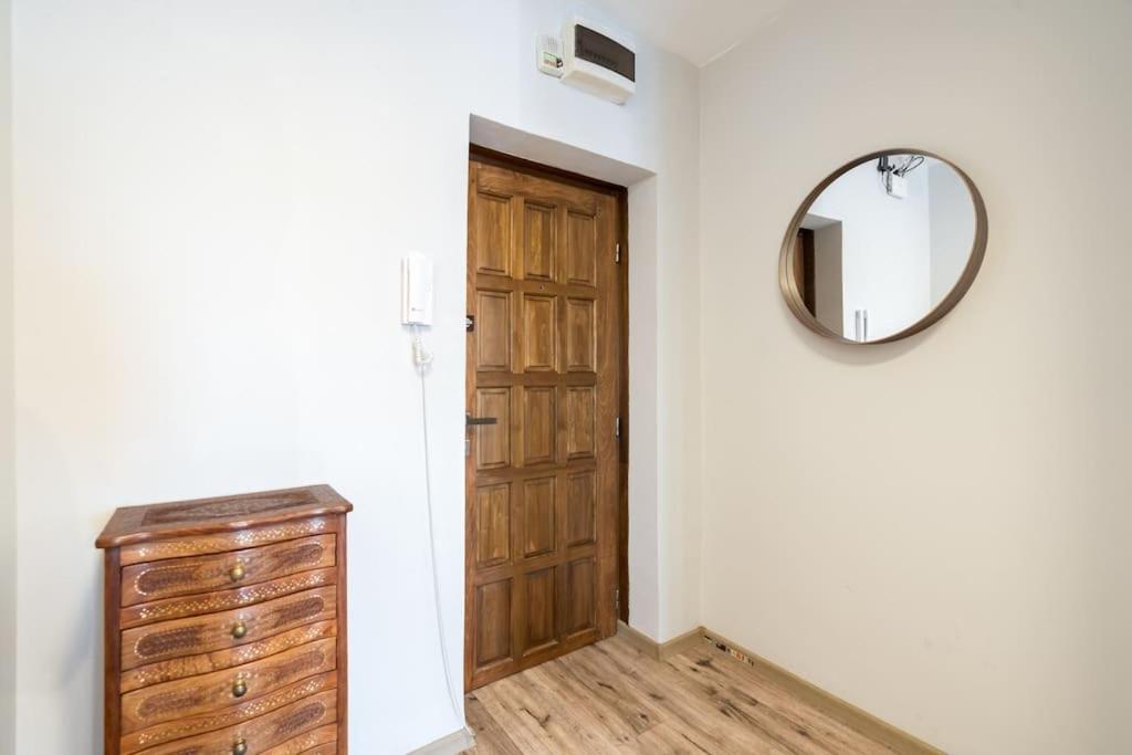 New Era Studio Near Old Town Бухарест Экстерьер фото