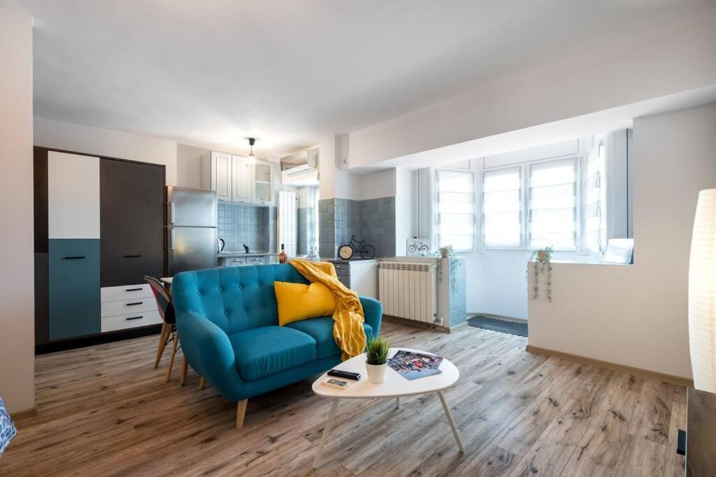 New Era Studio Near Old Town Бухарест Экстерьер фото